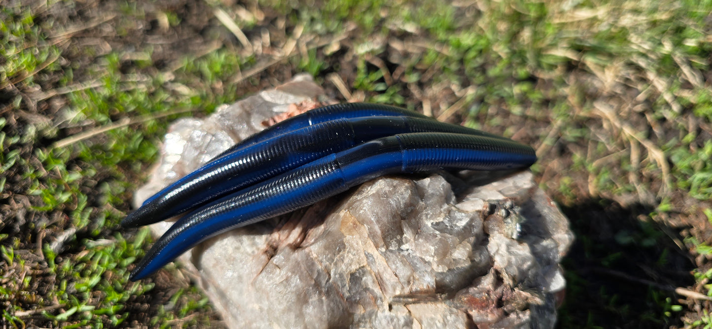 Sandbar Drift Worm - Black and Blue Swirl